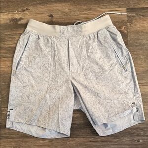 Lululemon License to Train shorts Small